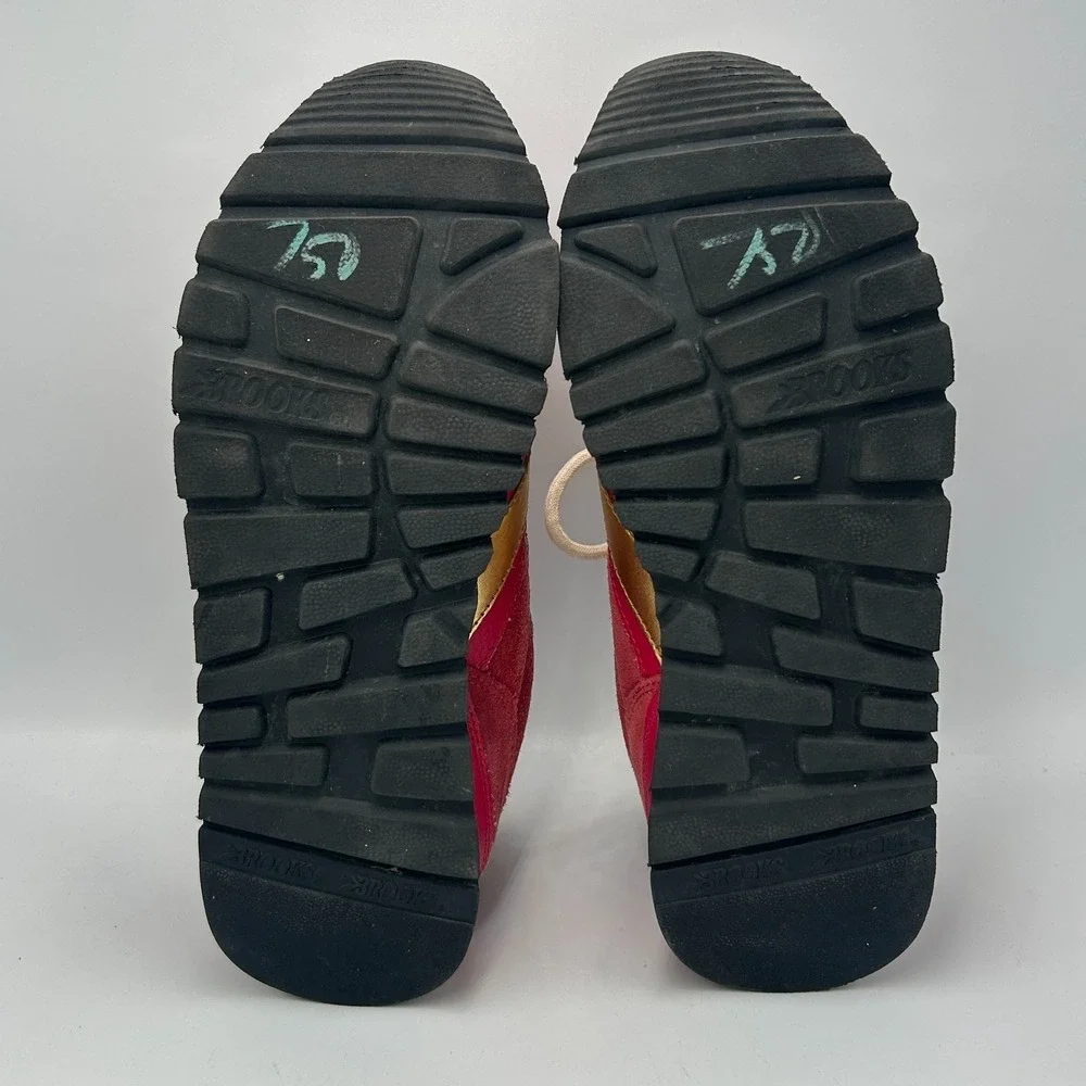 Brooks Heritage Chariot Red Gold Suede Sneaker Coffee Womens 10 Vintage Metallic